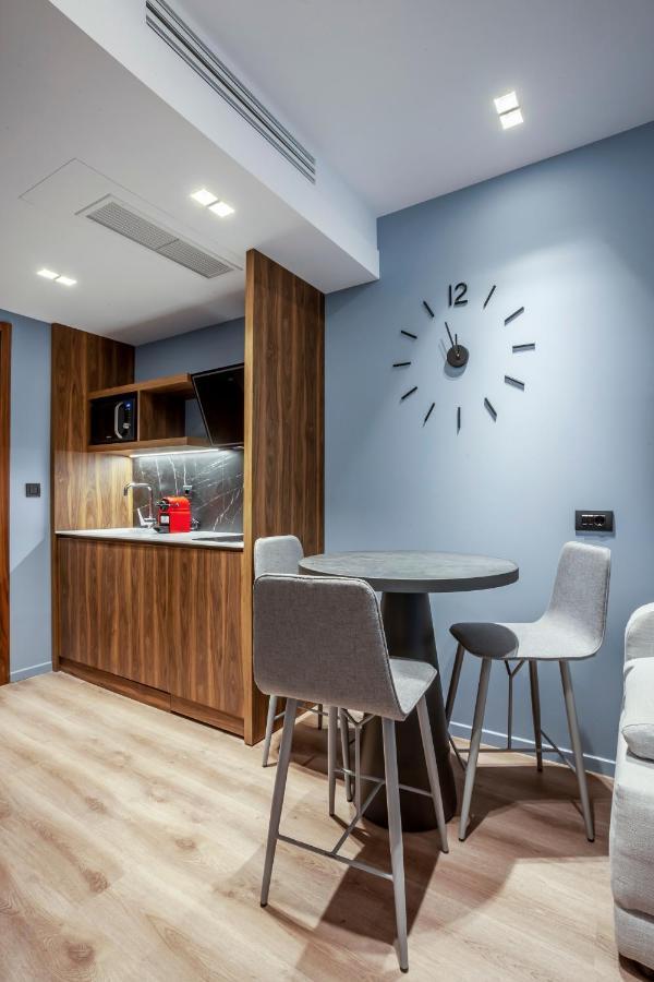 Katouni25 Luxury Suites Солун Екстериор снимка