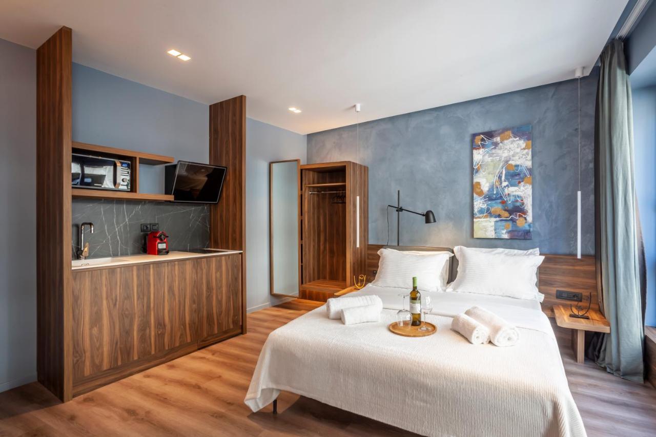 Katouni25 Luxury Suites Солун Екстериор снимка
