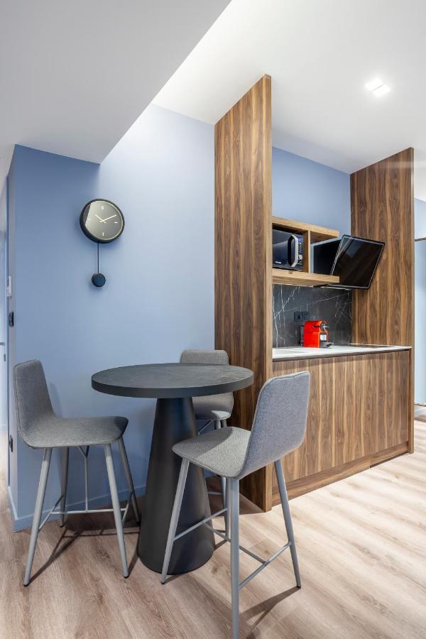 Katouni25 Luxury Suites Солун Екстериор снимка