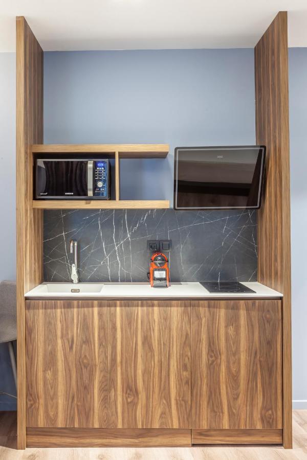 Katouni25 Luxury Suites Солун Екстериор снимка
